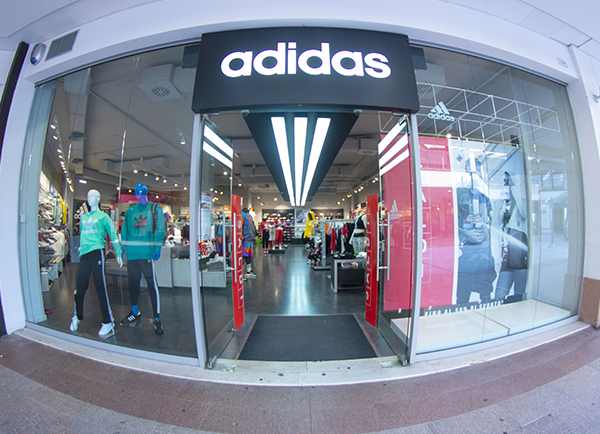 ADIDAS | Polo Commerciale La Corte del Sole - Sardinia Outlet Sestu  (Cagliari)